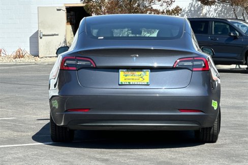 Used 2023 Tesla Model 3 Standard Range image 4