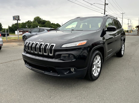 Used 2015 Jeep Cherokee Latitude w/ Comfort/Convenience Group image 3