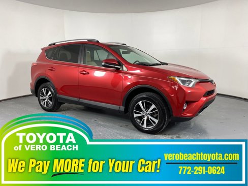 Used 2017 Toyota RAV4 XLE image 1