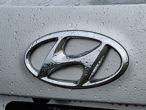 Used 2015 Hyundai Santa Fe Sport 2.0T image 30