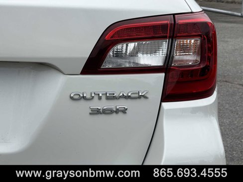 Used 2018 Subaru Outback 3.6R Touring image 36