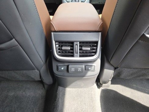 Used 2021 Subaru Outback Touring w/ Popular Package #2 image 22