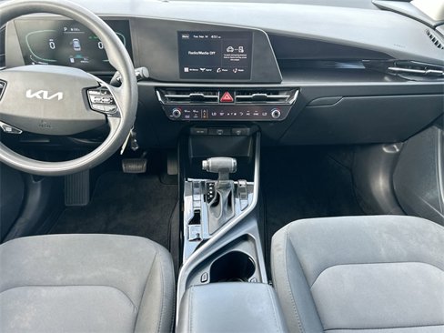 Certified 2023 Kia Niro LX image 12