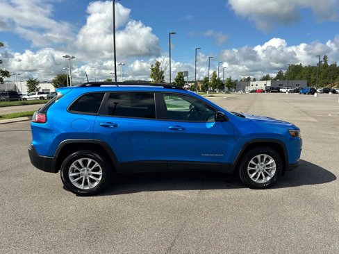 Used 2022 Jeep Cherokee Latitude Lux image 3