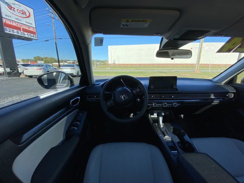 Used 2024 Honda Civic LX image 4