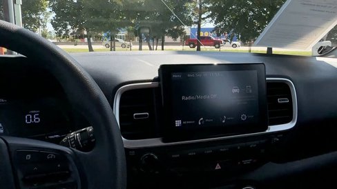 Certified 2024 Hyundai Venue SE image 26