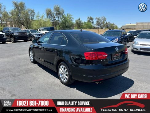 Used 2013 Volkswagen Jetta SE image 3