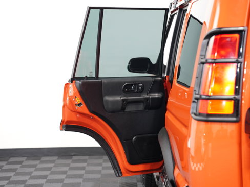Used 2003 Land Rover Discovery S image 30