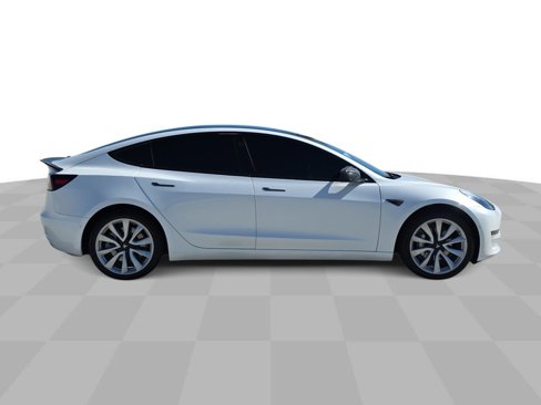 Used 2019 Tesla Model 3 Standard Range Plus image 9