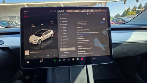 Used 2022 Tesla Model 3 Long Range image 21