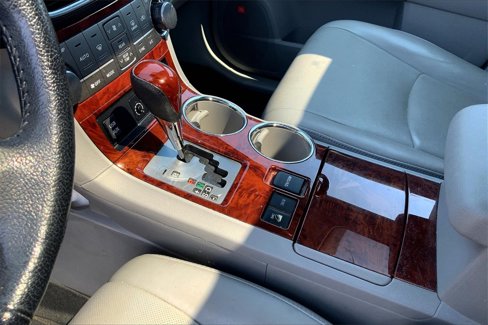 Used 2013 Toyota Highlander Limited image 18