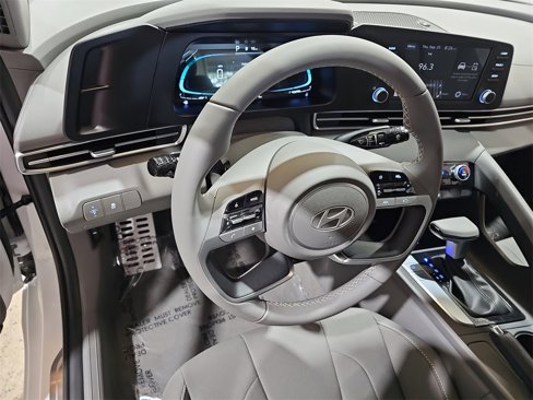 New 2025 Hyundai Elantra Sport image 15