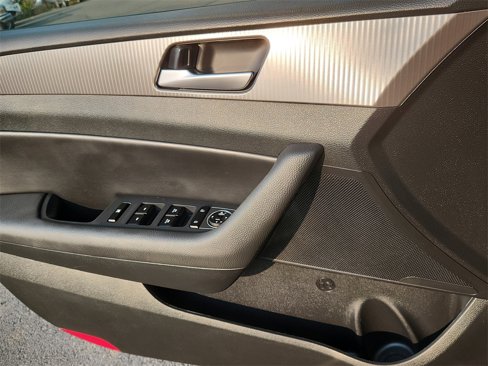 Used 2018 Hyundai Sonata Sport image 9