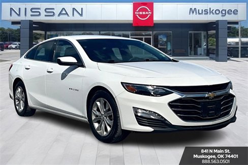 Used 2023 Chevrolet Malibu LT image 1