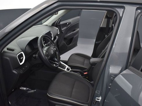 Certified 2024 Hyundai Venue Limited image 12