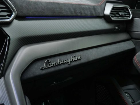 Used 2023 Lamborghini Urus Performante image 25