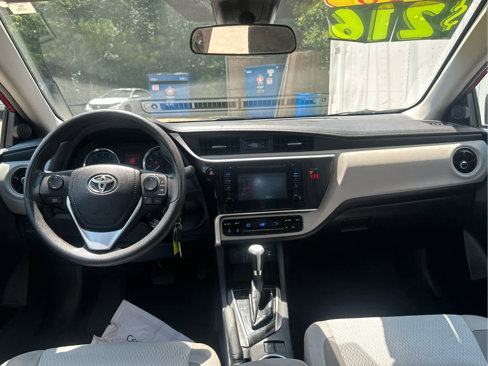 Used 2018 Toyota Corolla LE image 42