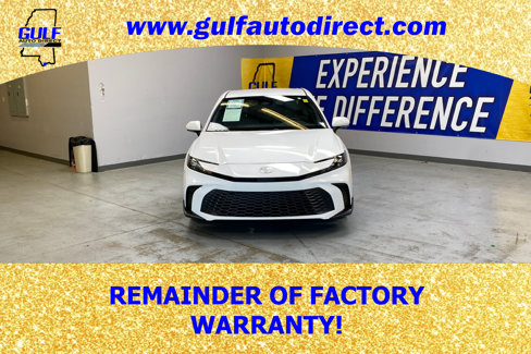 Used 2025 Toyota Camry SE image 3