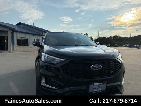 Used 2019 Ford Edge ST image 30