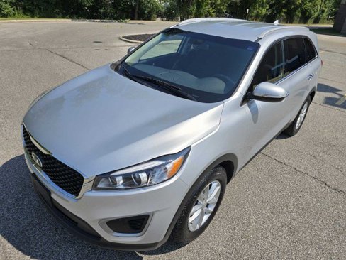 Used 2016 Kia Sorento LX image 17