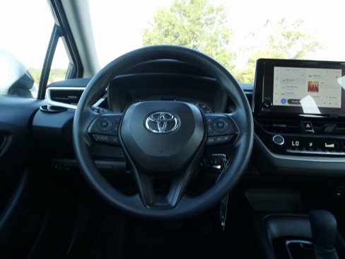 Used 2024 Toyota Corolla LE image 21