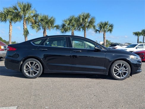 Used 2020 Ford Fusion SEL image 3
