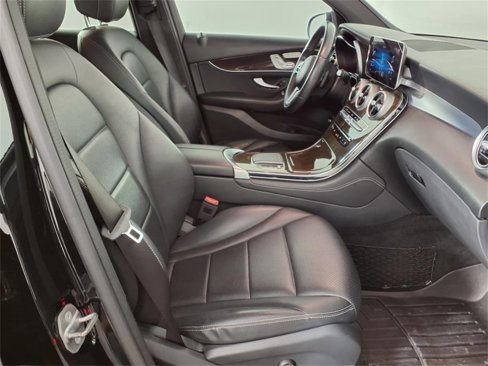 Used 2020 Mercedes-Benz GLC 300 4MATIC image 10