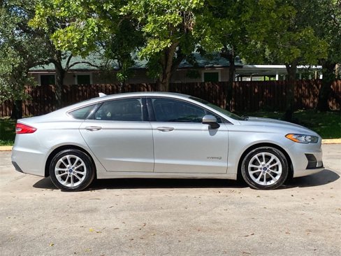 Used 2019 Ford Fusion SE image 8