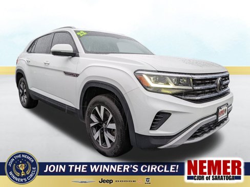 Used 2022 Volkswagen Atlas Cross Sport SE image 1