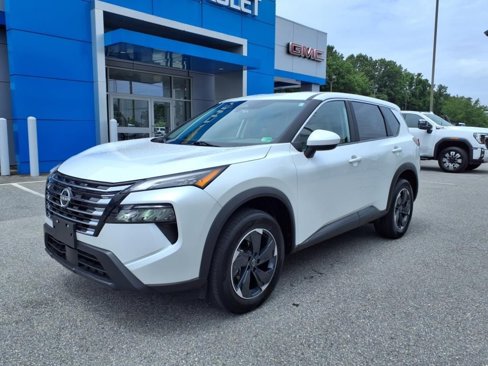 Used 2024 Nissan Rogue SV image 8