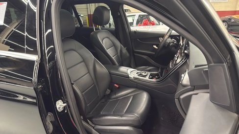 Used 2018 Mercedes-Benz GLC 300 w/ Premium Package image 14