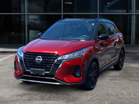 Used 2023 Nissan Kicks SR image 3