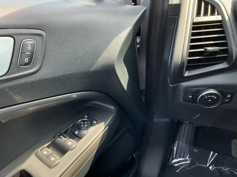 Used 2020 Ford EcoSport Titanium image 21