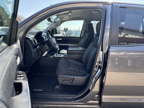 Used 2017 Toyota Tundra SR5 image 13