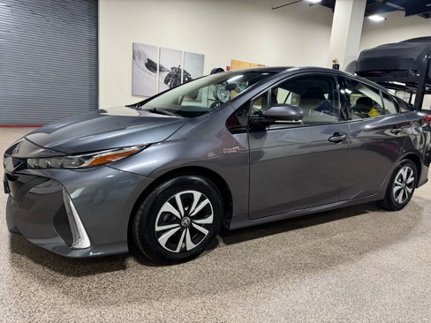 Used 2018 Toyota Prius Prime Premium image 10