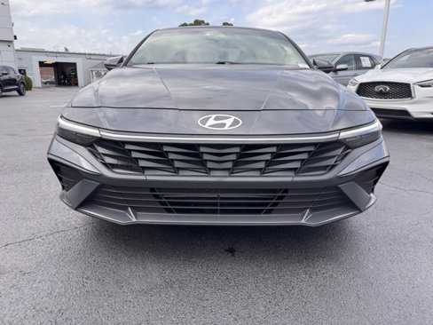 Used 2024 Hyundai Elantra SEL image 8