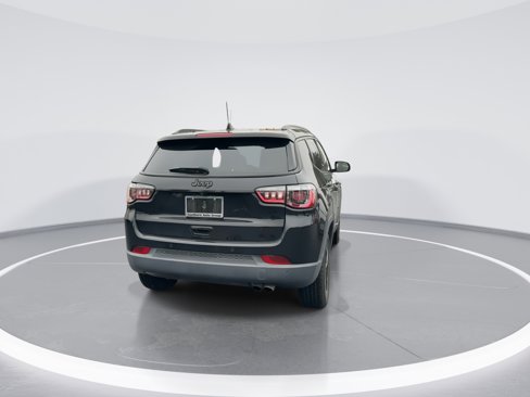 Used 2021 Jeep Compass Latitude image 8