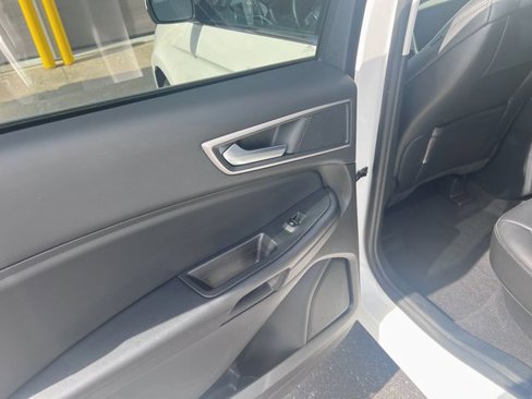 Used 2023 Ford Edge SEL w/ Convenience Package image 38