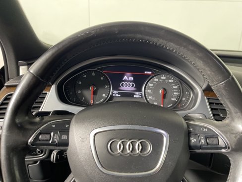 Used 2015 Audi A8 4.0T w/ Premium Package image 22
