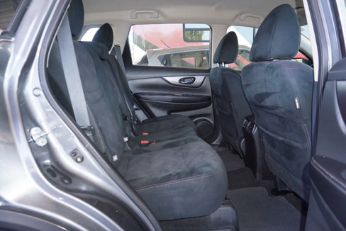 Used 2016 Nissan Rogue S image 19
