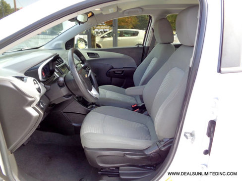 Used 2019 Chevrolet Sonic LT image 8