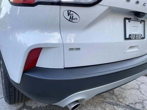 Certified 2022 Ford Escape SE image 41