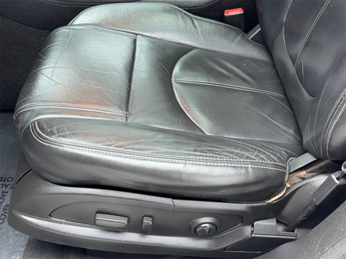 Used 2013 GMC Acadia SLT image 35