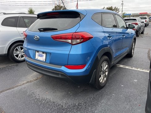 Used 2017 Hyundai Tucson SE image 2