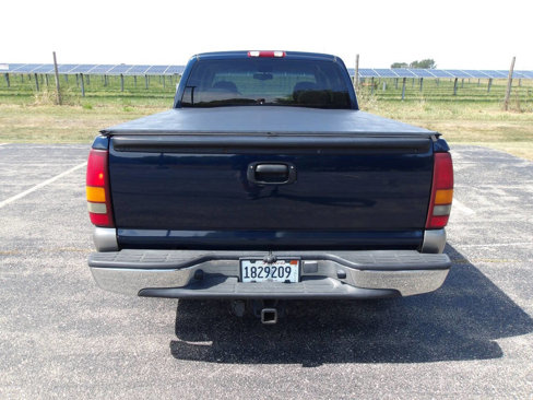 Used 2000 Chevrolet Silverado 1500 LS image 4
