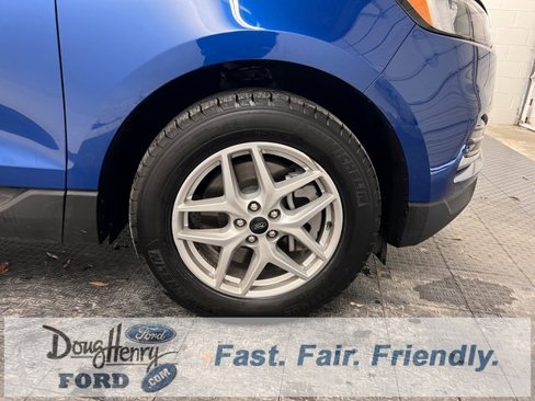 Used 2024 Ford Edge SEL image 17