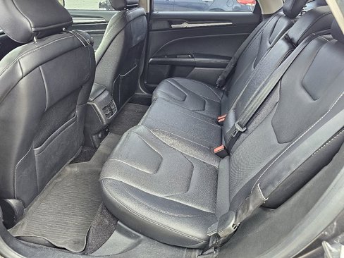 Used 2017 Ford Fusion Titanium image 13