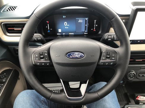 New 2025 Ford Maverick Lariat w/ 4K Tow Package image 18