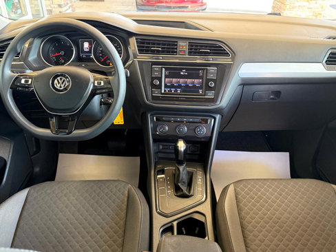 Used 2018 Volkswagen Tiguan S image 20
