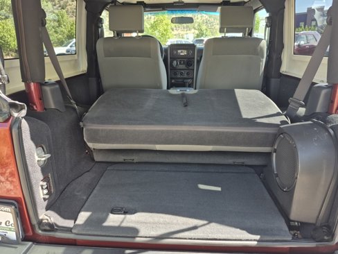 Used 2007 Jeep Wrangler Sahara w/ Dual Top Group image 18